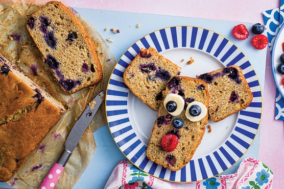 Annabel Karmel's banana and blueberry loaf with slices arranged and decorated to look like a cute dog