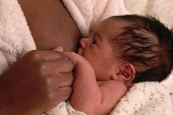 how to latch a baby to the breast