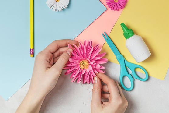 How to make paper flowers