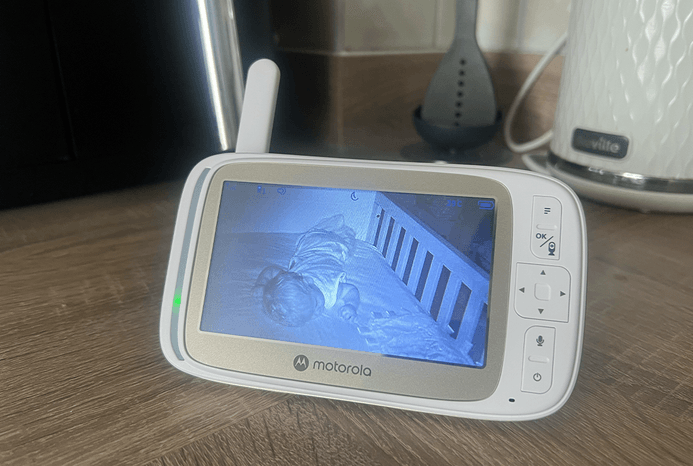 Baby on Motorola Nursery VM85 Baby Monitor screen Baby on Motorola Nursery VM85 Baby Monitor screen