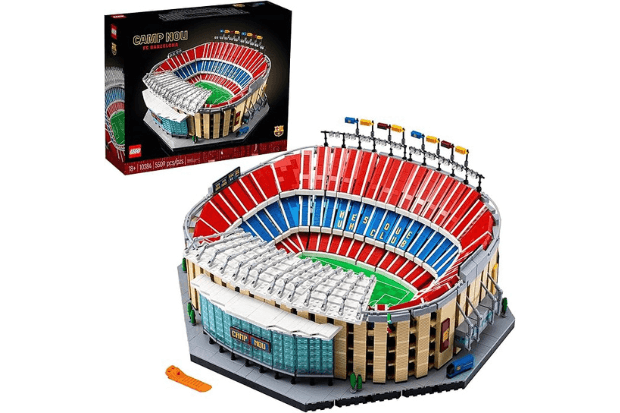 lego football LEGO Camp NOU – FC Barcelona Building Kit LEGO Camp NOU – FC Barcelona Building Kit