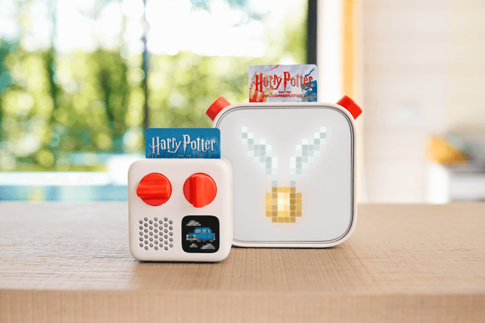 Yoto Harry Potter Yoto Player and Yoto Mini - Lifestyle (UK) Yoto Harry Potter